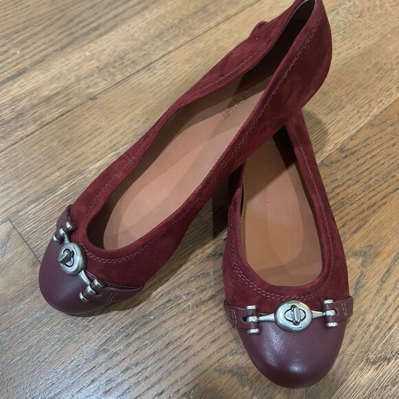 NEW Coach Burgundy Ballet Leila Flats Size 6B - Picture 1 of 4